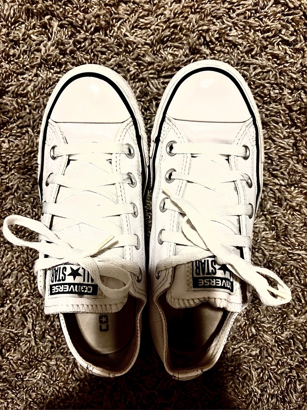 Converse White Low-Top Women’s Sneakers with Black Trim - Picture 2 of 4